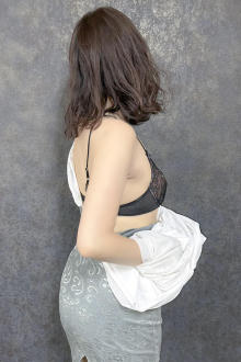 まい(41)